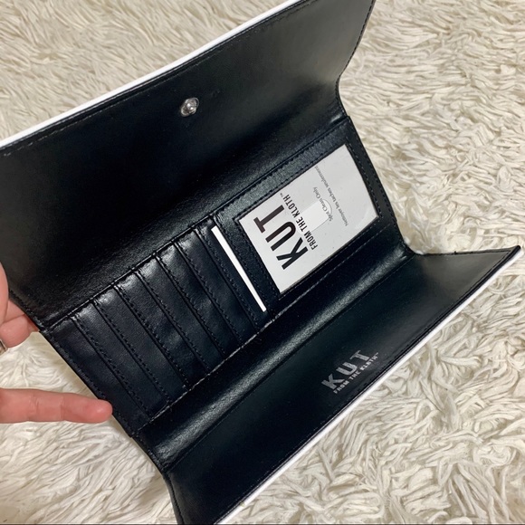 NWT Kut From The Kloth B&W Slim Striped Wallet - Picture 2 of 7